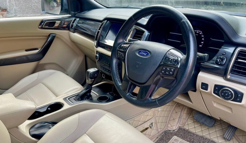 FORD ENDEAVOUR TITANIUM PLUS 4X2 full