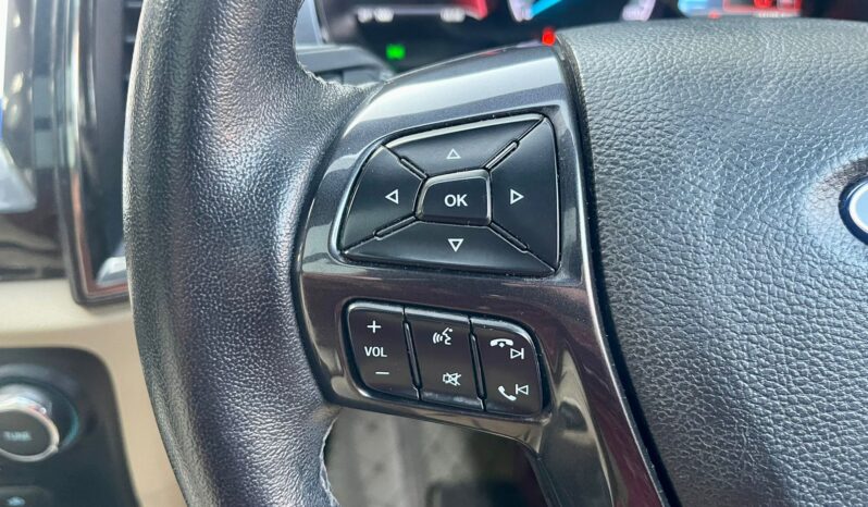 FORD ENDEAVOUR TITANIUM PLUS 4X2 full