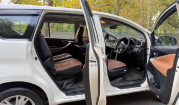TOYOTA INNOVA CRYSTA 2.8 Z full