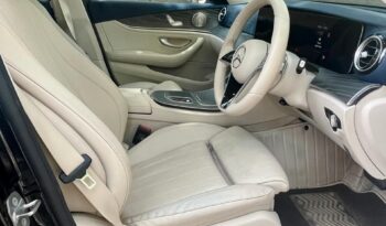 MERCEDES-BENZ E200 full