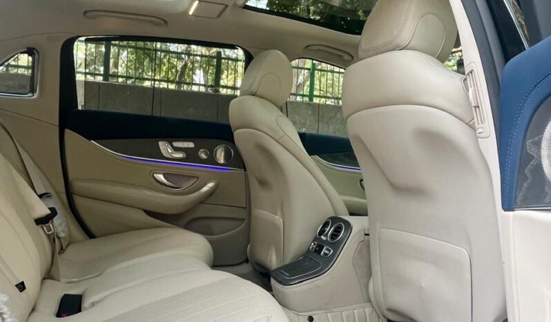 MERCEDES-BENZ E200 full