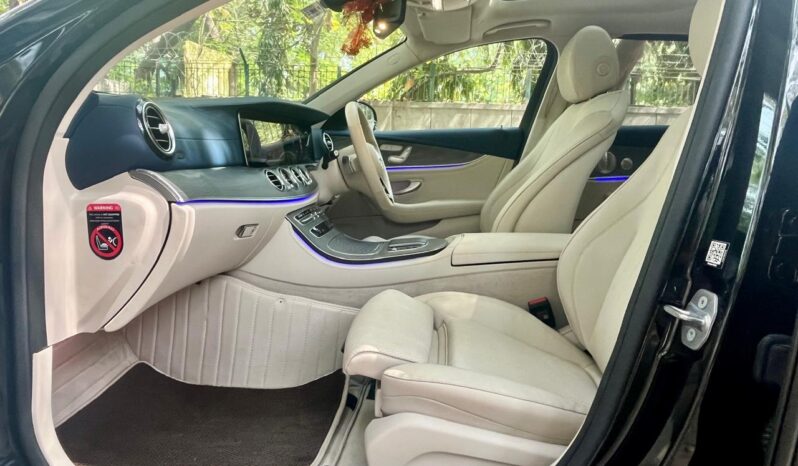 MERCEDES-BENZ E200 full