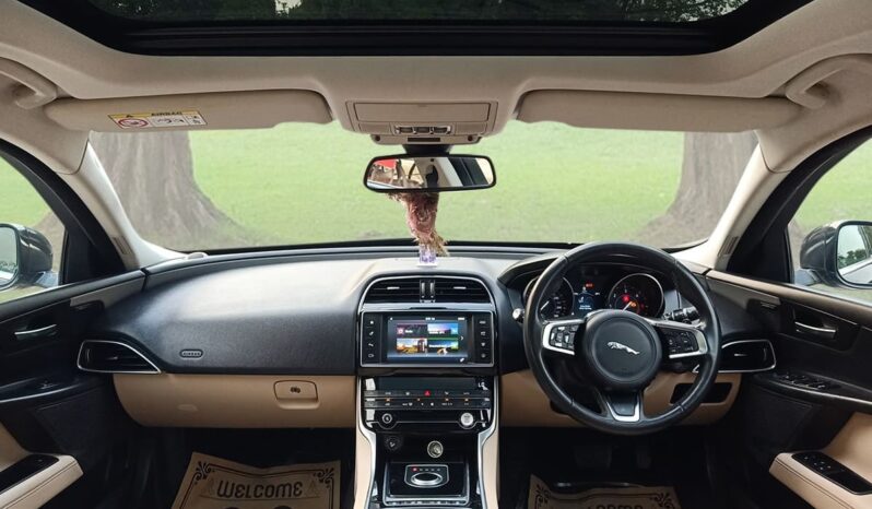 JAGUAR XE PRESTIGE full