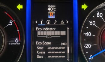 TOYOTA FORTUNER 4X2 full