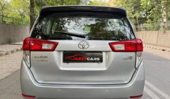 TOYOTA INNOVA CRYSTA 2.8 Z full