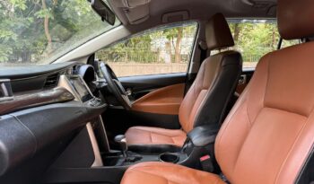 TOYOTA INNOVA CRYSTA 2.8 Z full