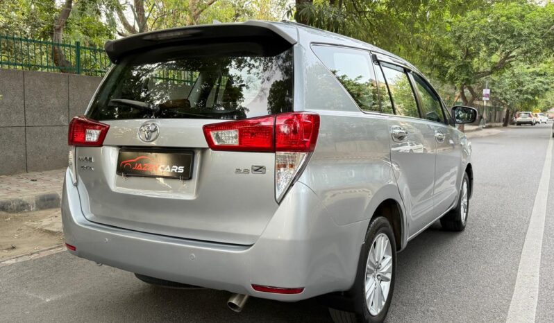 TOYOTA INNOVA CRYSTA 2.8 Z full