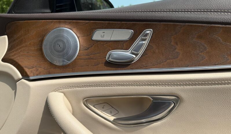 MERCEDE-BENZ E220D EXCLUSIVE full