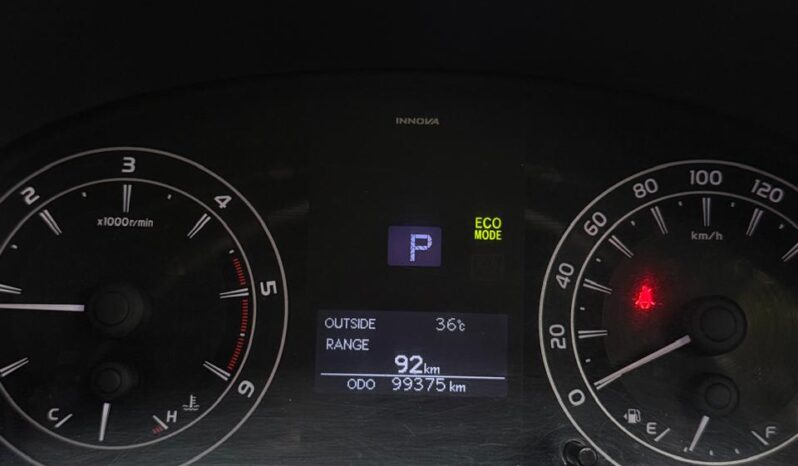 TOYOTA INNOVA CRYSTA GX full