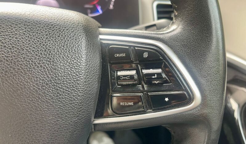 MAHINDRA XUV 700 AX7 full