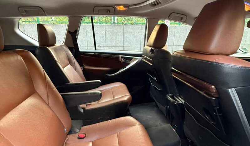 TOYOTA INNOVA CRYSTA ZX 2.8 7STR full