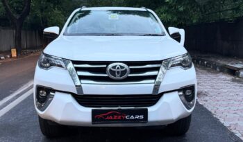 TOYOTA FORTUNER 3.0 4X4 full