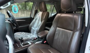 TOYOTA FORTUNER 3.0 4X4 full