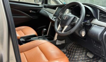TOYOTA INNOVA CRYSTA 2.4 G full