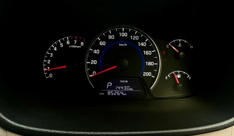 HYUNDAI i10 GRAND SPORTZ full