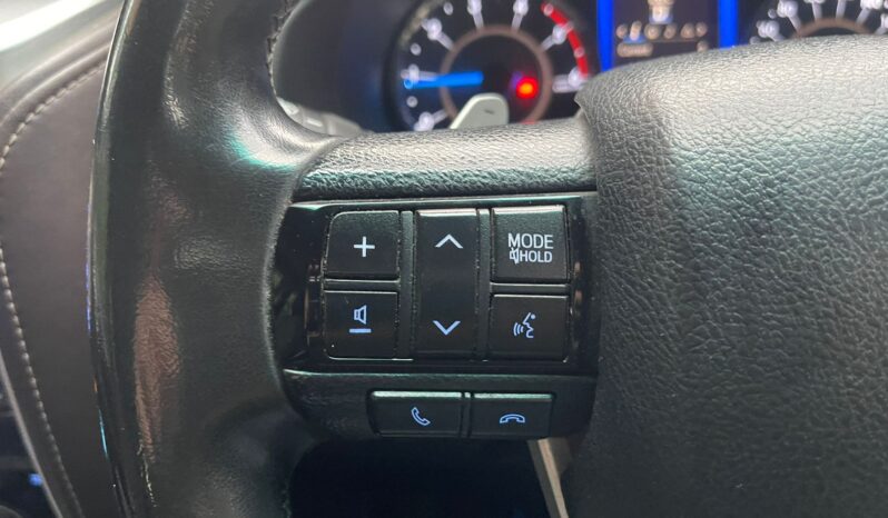 TOYOTA FORTUNER 4X4 full