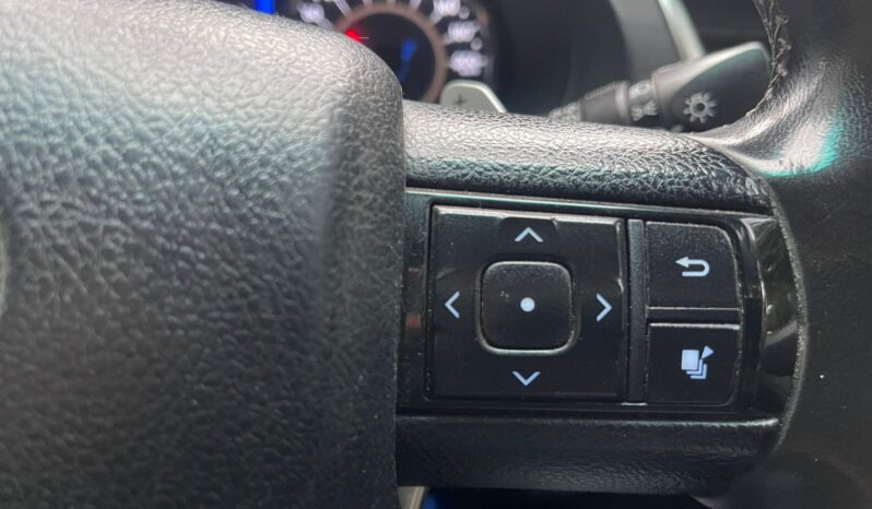 TOYOTA FORTUNER 4X4 full