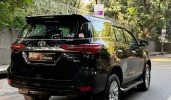 TOYOTA FORTUNER 4X4 full