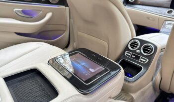 MERCEDES-BENZ E220D EXCLUSIVE full