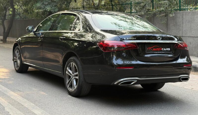 MERCEDES-BENZ E220D EXCLUSIVE full