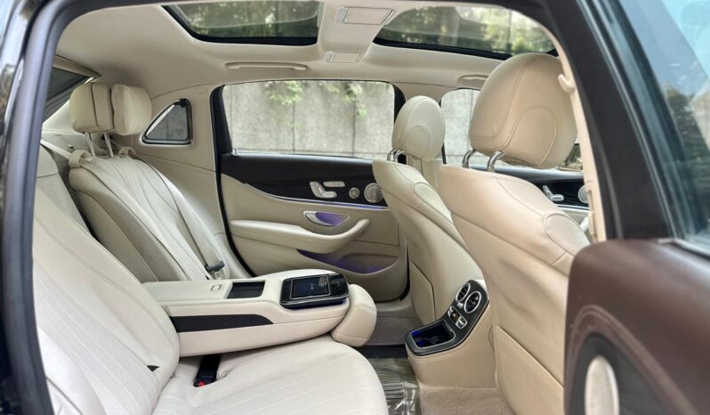 MERCEDES-BENZ E220D EXCLUSIVE full