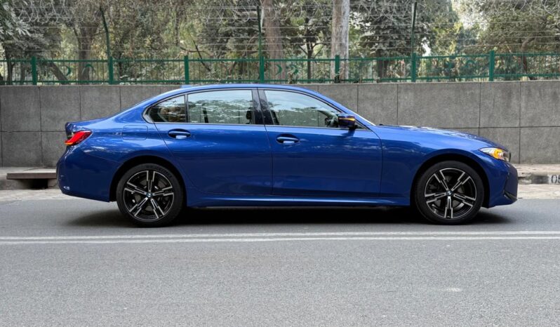 BMW 330i GRAN LIMOUSINE full