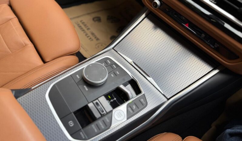 BMW 330i GRAN LIMOUSINE full