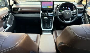 TOYOTA HYCROSS ZX 7STR full