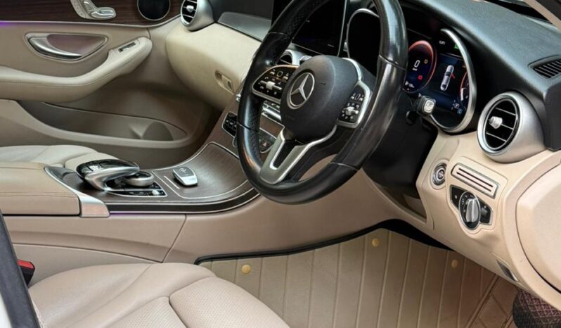 MERCEDES BENZ C200 full