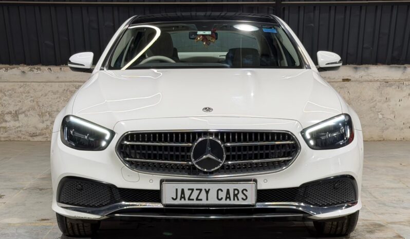 MERCEDES-BENZ E200 full