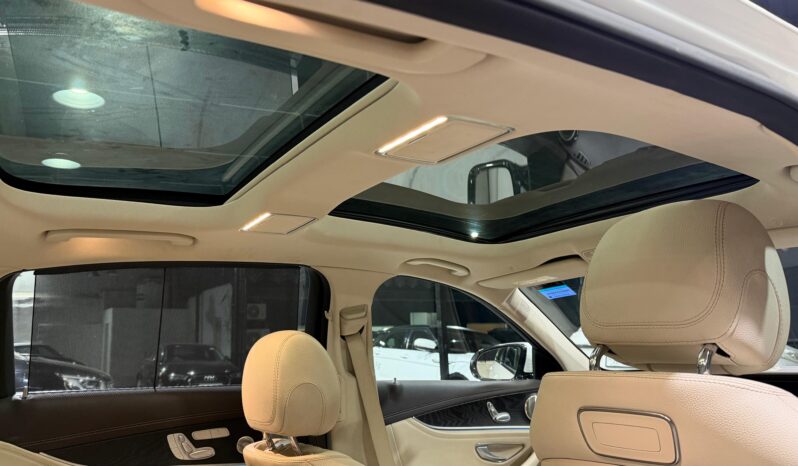 MERCEDES-BENZ E200 full