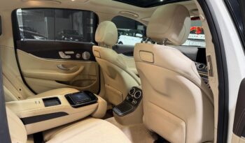 MERCEDES-BENZ E200 full