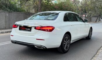 MERCEDES-BENZ E200 full