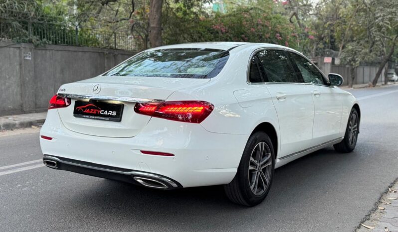 MERCEDES-BENZ E200 full