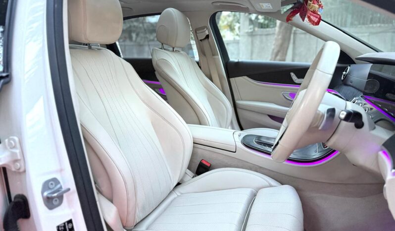 MERCEDES-BENZ E200 full