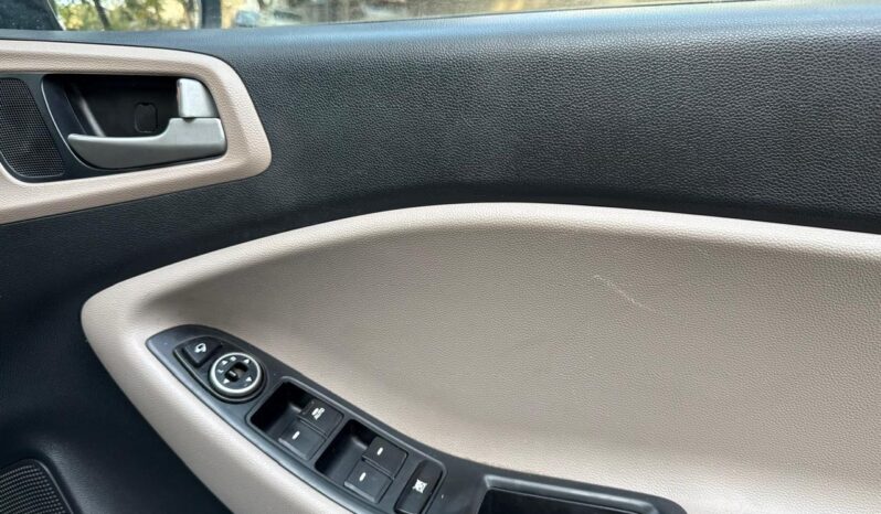 HYUNDAI i20 ASTA CRDI full