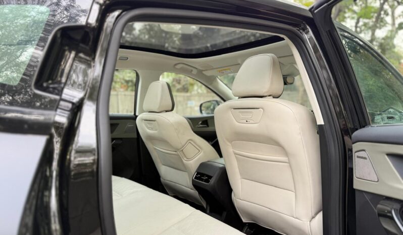 MAHINDRA XEV 9 THREE PACK full