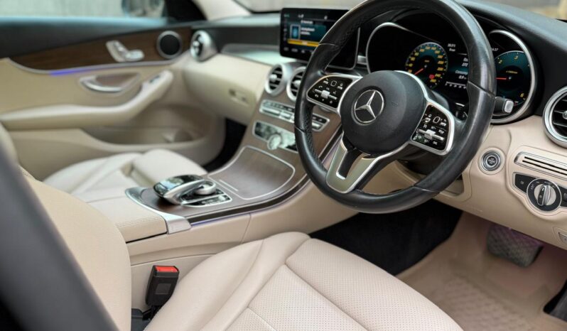 MERCEDES-BENZ C220D full