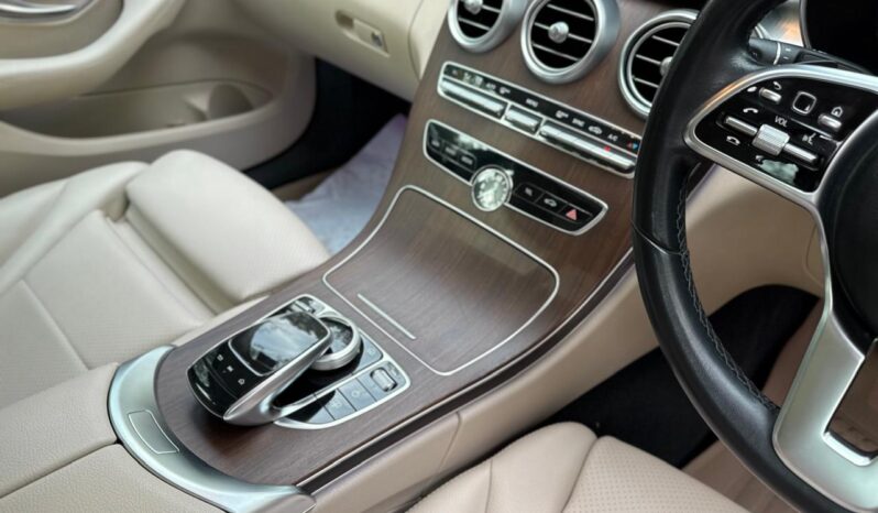 MERCEDES-BENZ C220D full