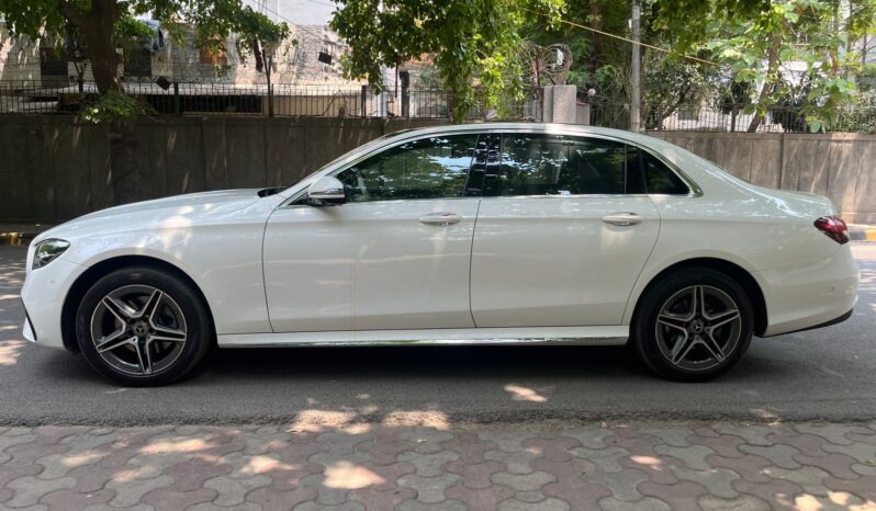 MERCEDES BENZ E200 EXCLUSIVE full