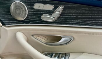 MERCEDES BENZ E200 EXCLUSIVE full