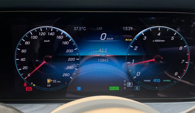 MERCEDES BENZ E200 EXCLUSIVE full