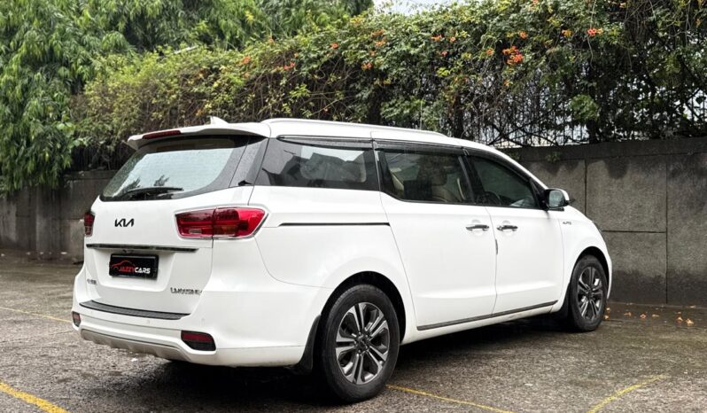 KIA CARNIVAL LIMOUSINE PLUS 2.8 full