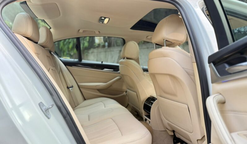 BMW 520D SPORT LINE full