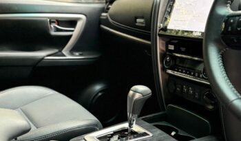 TOYOTA FORTUNER 4X4 SIGMA full
