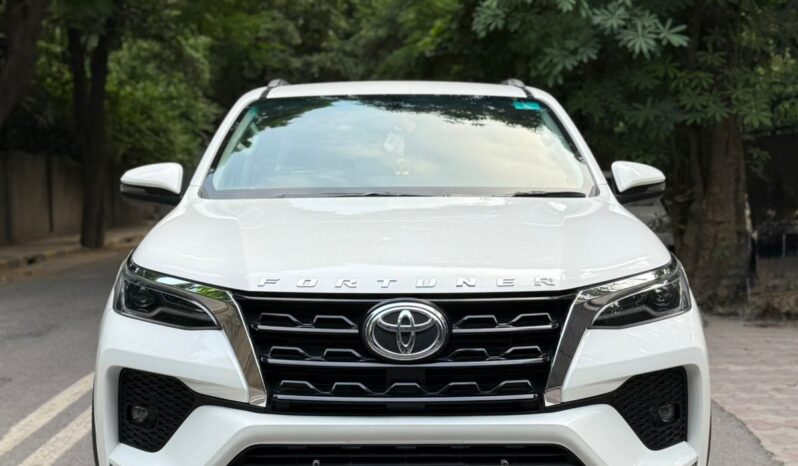TOYOTA FORTUNER 4X4 SIGMA full