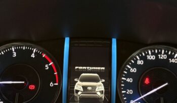 TOYOTA FORTUNER 4X4 SIGMA full