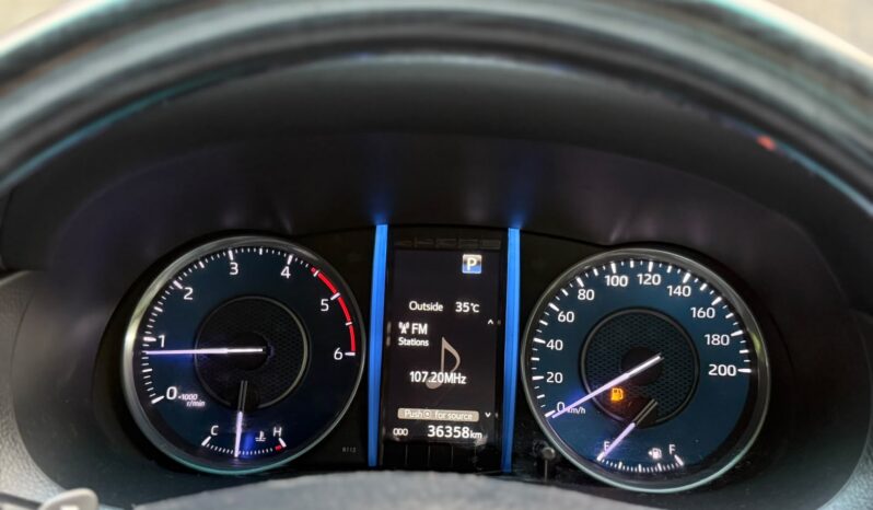 TOYOTA FORTUNER 4X2 full