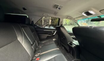 TOYOTA FORTUNER 4X2 full