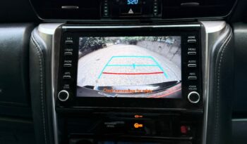 TOYOTA FORTUNER 4X2 full